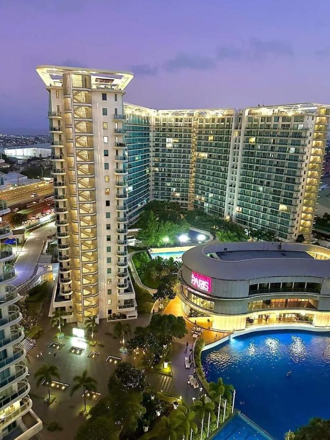 Azure Urban Resort Maui Tower Paranaque City Exterior foto